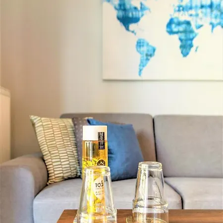 Chania Flat * חאניה